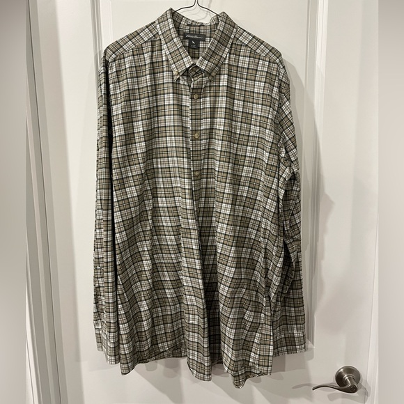 Eddie Bauer men’s button-down shirt - Picture 2 of 5